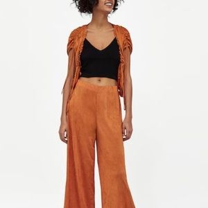 Set available both size Large